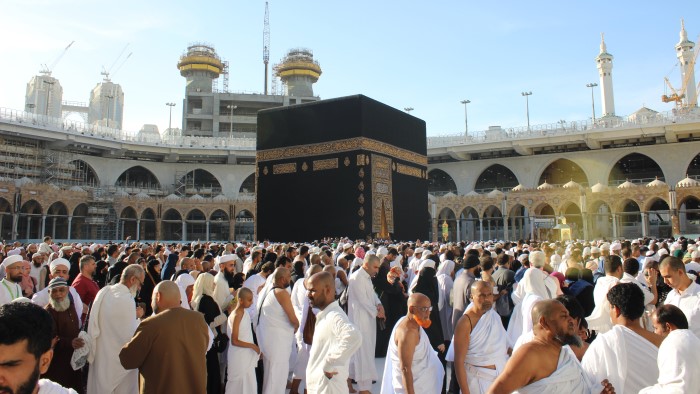 Travel Haji dan Umroh beserta Cara Memilih yang Tepat